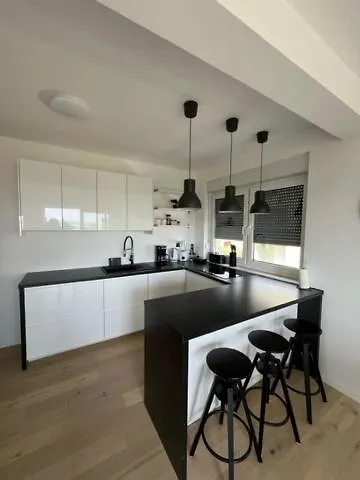 Noa Apartment Kastela